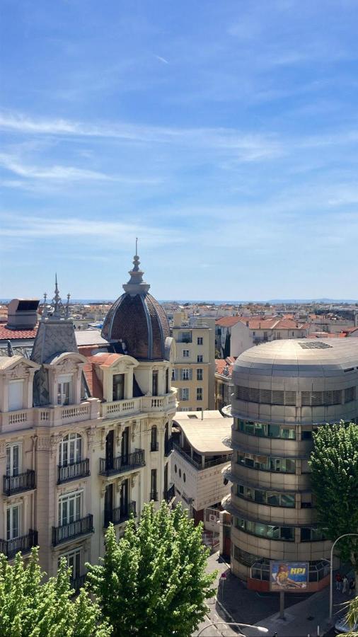 Appartement 2 Pieces En Etage Eleve, Centre-Ville Au Calme, Petite Vue Mer Nice Bagian luar foto