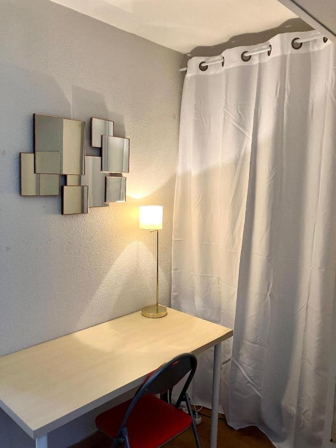 Appartement 2 Pieces En Etage Eleve, Centre-Ville Au Calme, Petite Vue Mer Nice Bagian luar foto